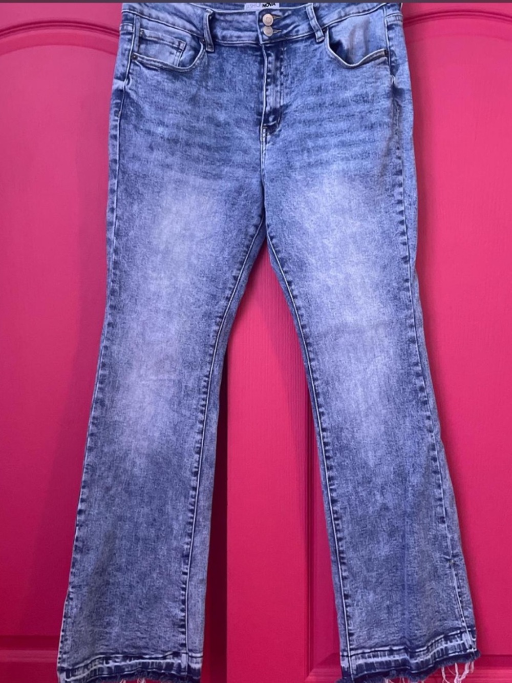 LIGHT WASH BOOTCUT JEANS - VGC